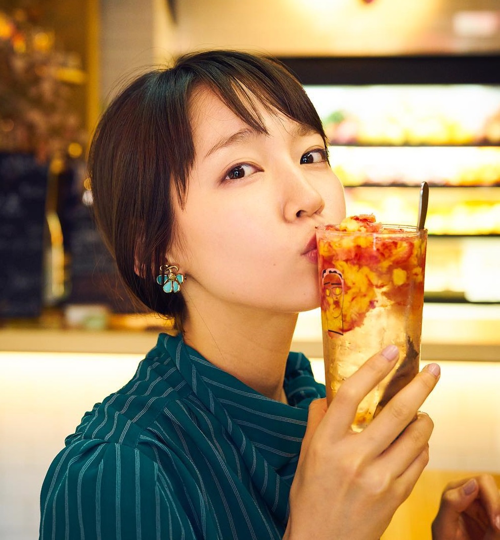 飯豊まりえが吉岡里帆似でかわいい!CMやドラマで活躍の共演者キラー!? 飯豊まりえが吉岡里帆似でかわいい!CMやドラマで活躍の共演者キラー!?